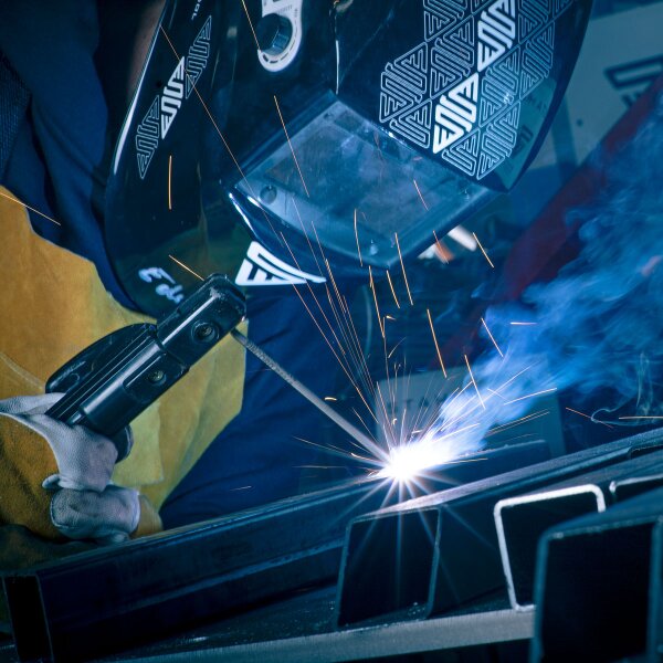 STAHLWERK AC/DC TIG 200 pulse ST IGBT w pełni wyposażony / 200 A TIG & MMA welder with pulse function / Aluminium welder