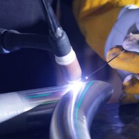 STAHLWERK CTM-416 Puls Pro 6-in-1 svetsmaskin med gasolskydd | inverter med 160 A, pulsfunktion f&ouml;r aluminium och 40 A plasmask&auml;rare CUT | TIG | MIG MAG | PULS | MMA | FLUX