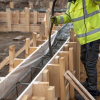 STAHLWERK Betonverdichter 900 Watt mit Rüttelflasche 35 mm, 3 m Schlauchlänge | 4.000 U/min | Innenrüttler für Fundamente, Bodenplatten, Wände, Decken | Hochleistungsverdichter für Betonbau