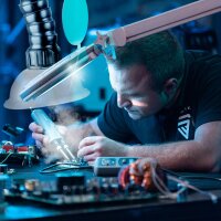 STAHLWERK FE-300 ST rökutsug | 300 watts utsugssystem med trippelfilter | Säker rökabsorbent och rökutsug | Utsug för svetsrök och lödrök för filtrering av rök, gaser och ångor