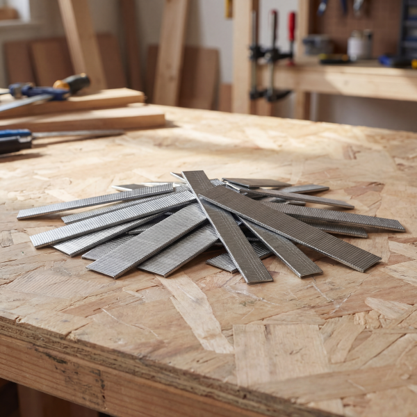 Schwerlast-Kronenklammern Typ 90 – 5000 Stück, Schmal, 5,80 X 22 X 1,25 Mm, Von DP, Für Polster- Und Tischlerarbeiten